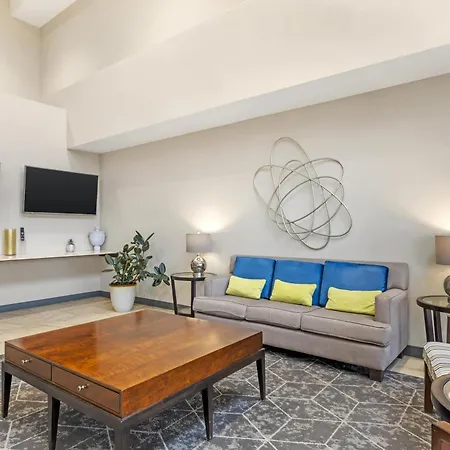 Best Western Plus Centralia Hotel & Suites